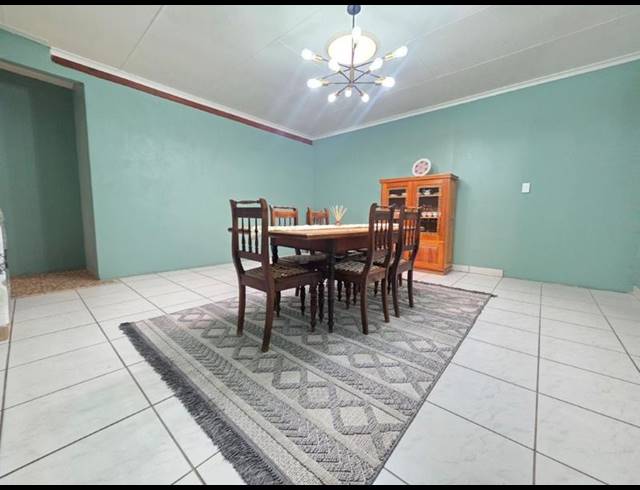 3 BEDROOM HOUSE FOR SALE IN BRACKENHURST